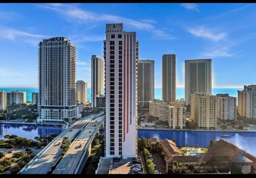 Ocean Views - Pool & Gym - Pet Friendly - Close To Beach Hallandale Beach Exterior foto